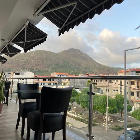 Residencial Santo Amaro Hotel Tarrafal  Exterior photo