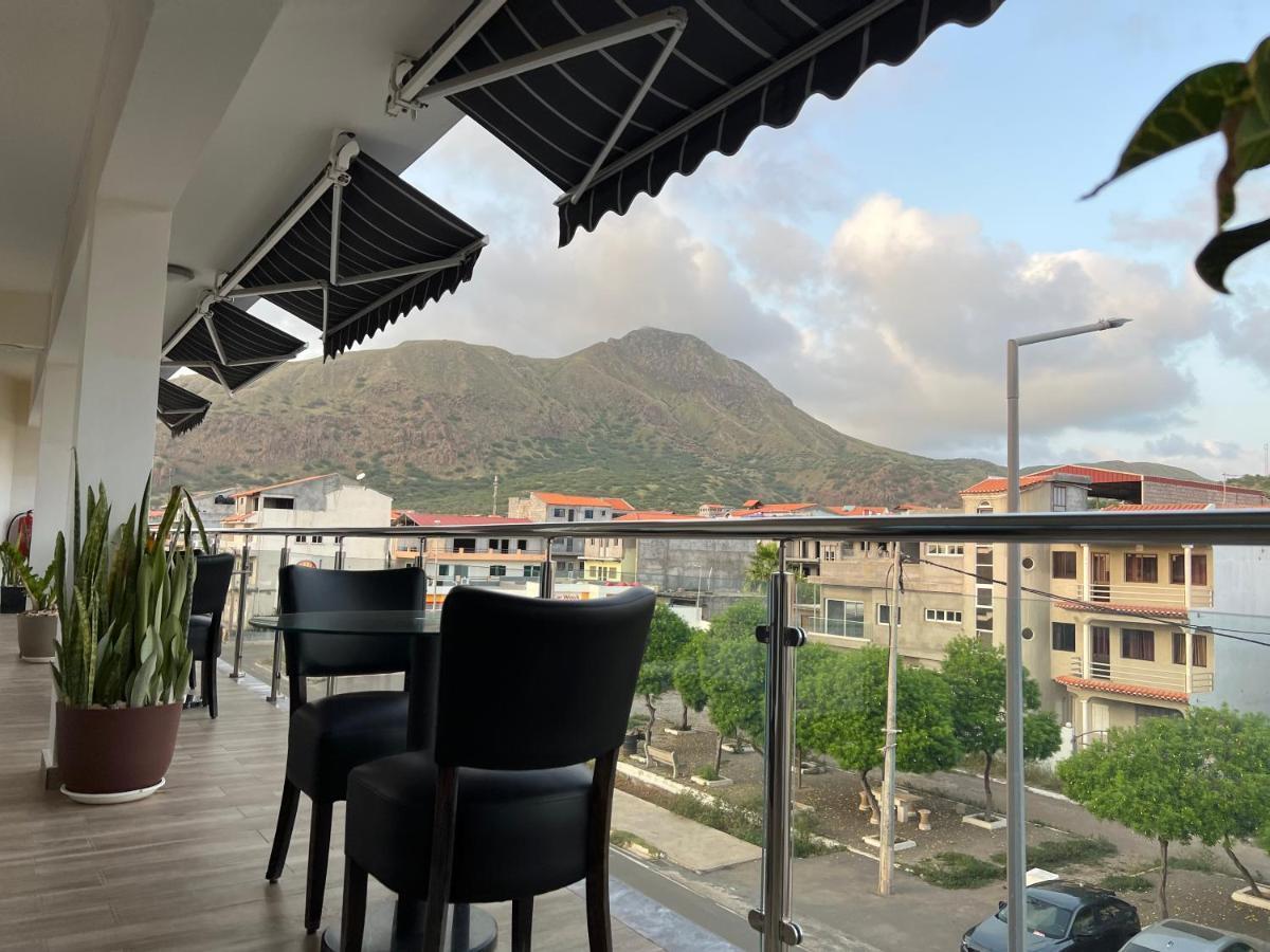 Residencial Santo Amaro Hotel Tarrafal  Exterior photo