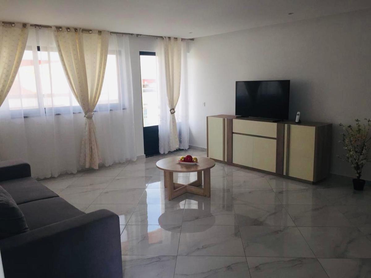 Residencial Santo Amaro Hotel Tarrafal  Exterior photo