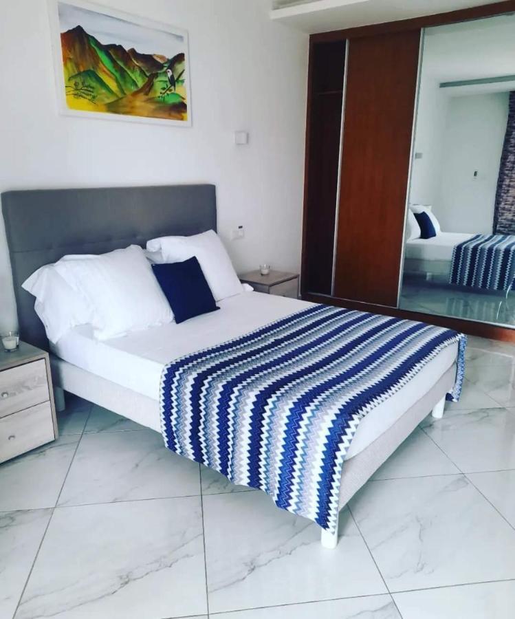 Residencial Santo Amaro Hotel Tarrafal  Exterior photo